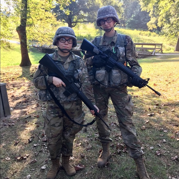 Meet your Posher, Linds - Picture 4 of 8